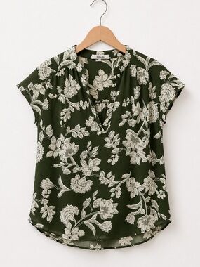 Addison Olive Green With White Floral Print Split V-Neck Cap Sleeve Blouse NWOT